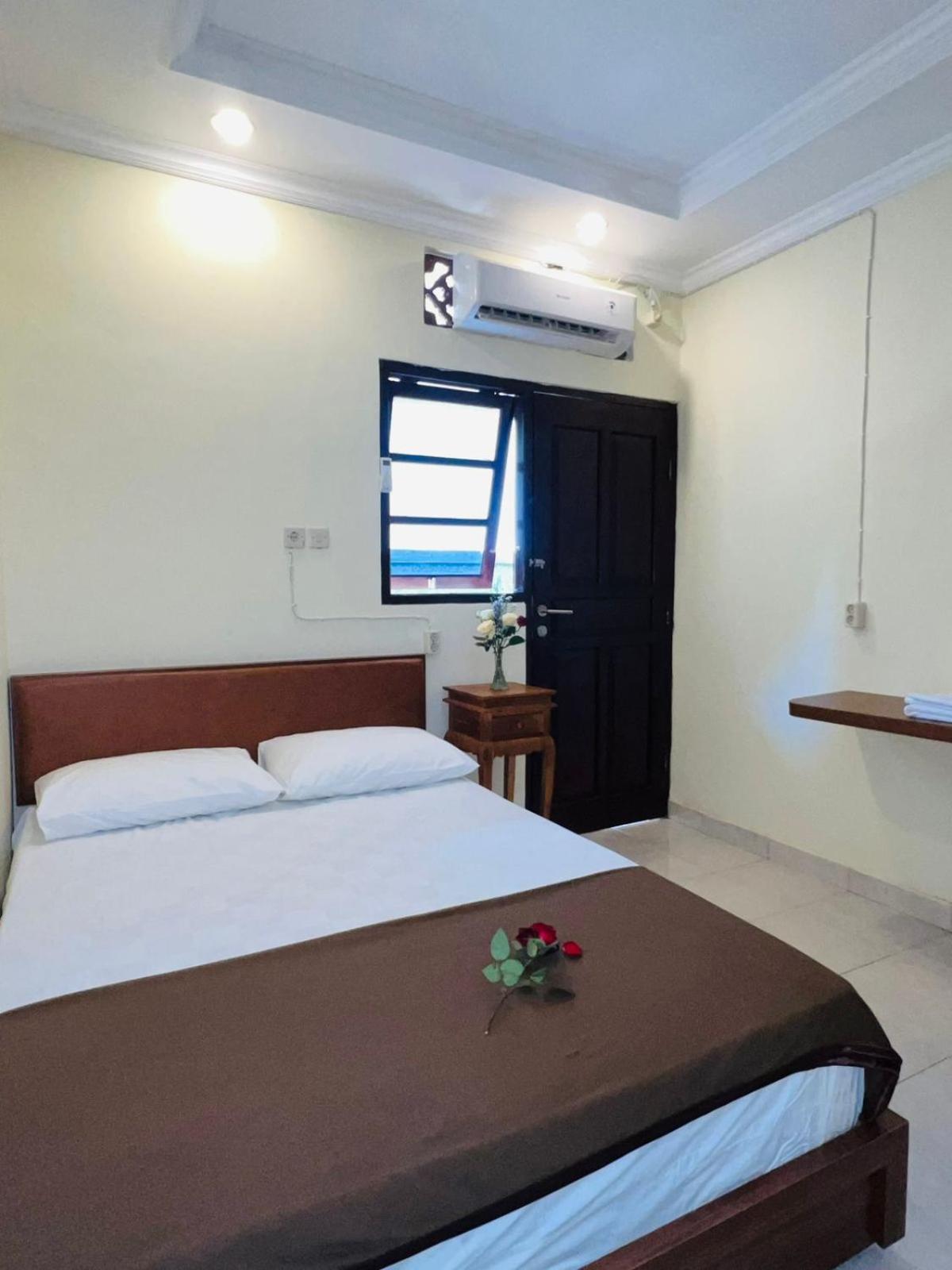 Zigiz Lovina Hostel Eksteriør billede